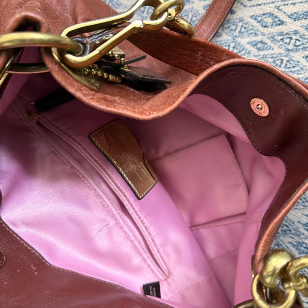 Vintage Coach Brown Leather Crossbody Bag with Gold Accents, XL size - Picture 6 of 9